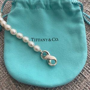 Genuine Pearl and silver Tiffany infinity clasp bracelet